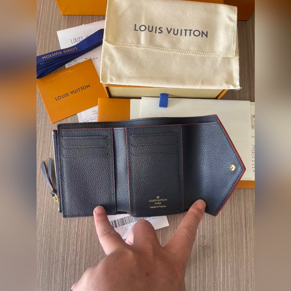 Louis Vuitton Victorine Wallet - Picture 8 of 11
